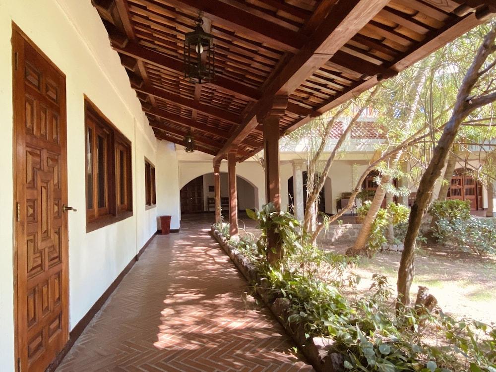 Hotel El Internacional Granada Extérieur photo